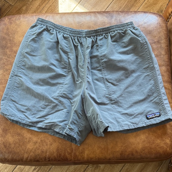 Patagonia Other - Patagonia Men's Baggies Shorts 5" Sz Large Plume Grey
